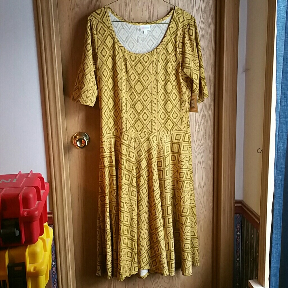 Lularoe Nicole dress